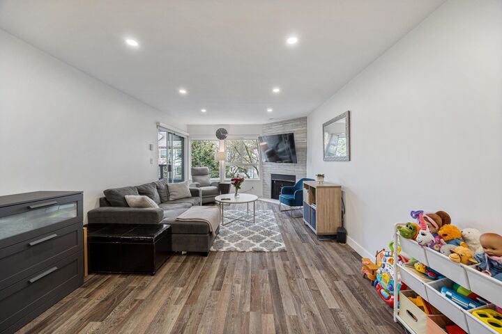 Property Photo: 7465 Sandborne Avenue 205 BC V3N 4W7