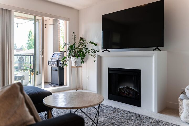 738 E 29th Avenue 213 — photo 1