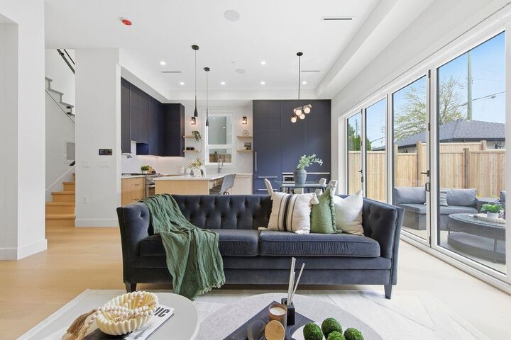 Property Photo: 3708 W 18th Avenue 2 BC V6S 1B2