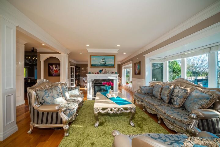 Property Photo: 15775 39A Avenue BC V3Z 0L1