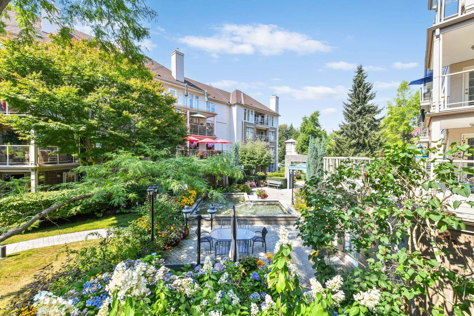 Property Photo: 15350 19A Avenue 214 BC V4A 9W1