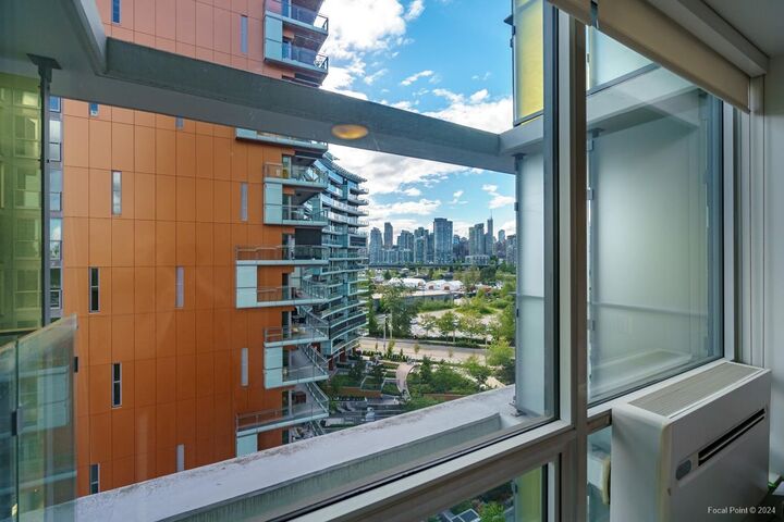 Property Photo: 1788 Columbia Street 1008 BC V5Y 0L7