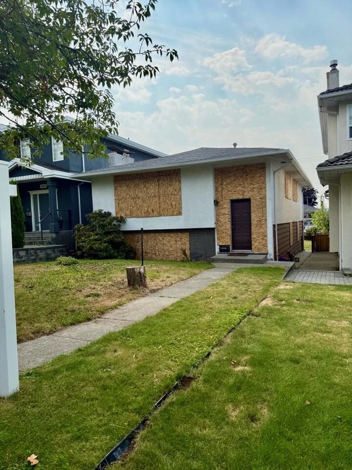 Property Photo: 3918 Union Street BC V5C 2W7