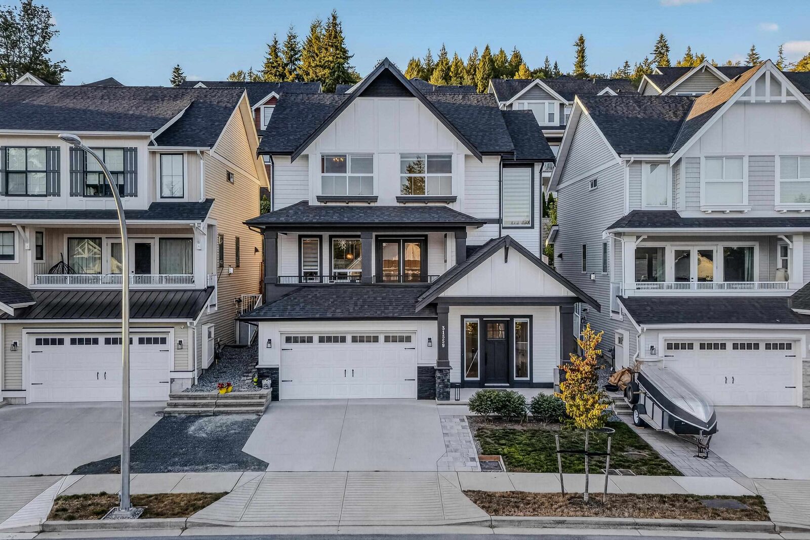 Property Photo: 31559 McCreath Place BC V4S 0E9