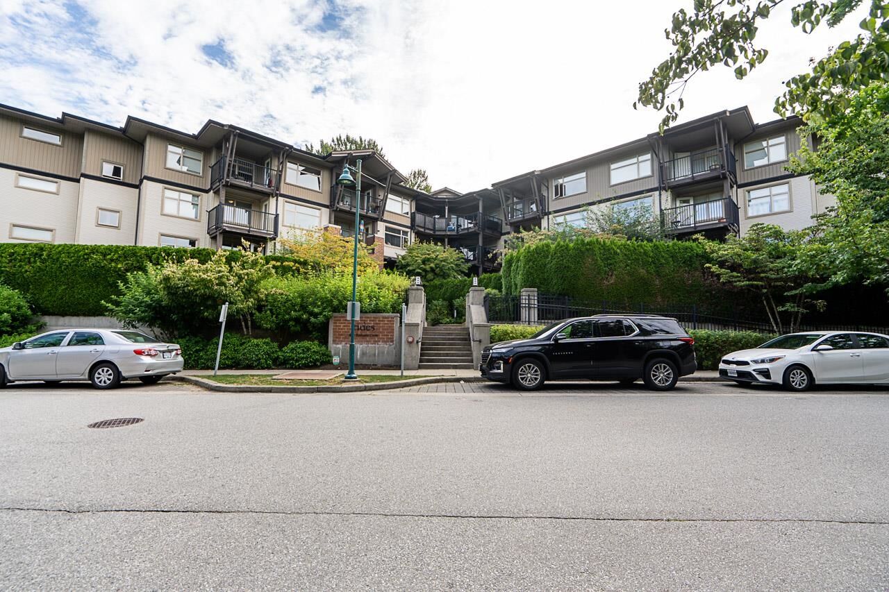 Property Photo: 400 Klahanie Drive 213 BC V3B 3H7