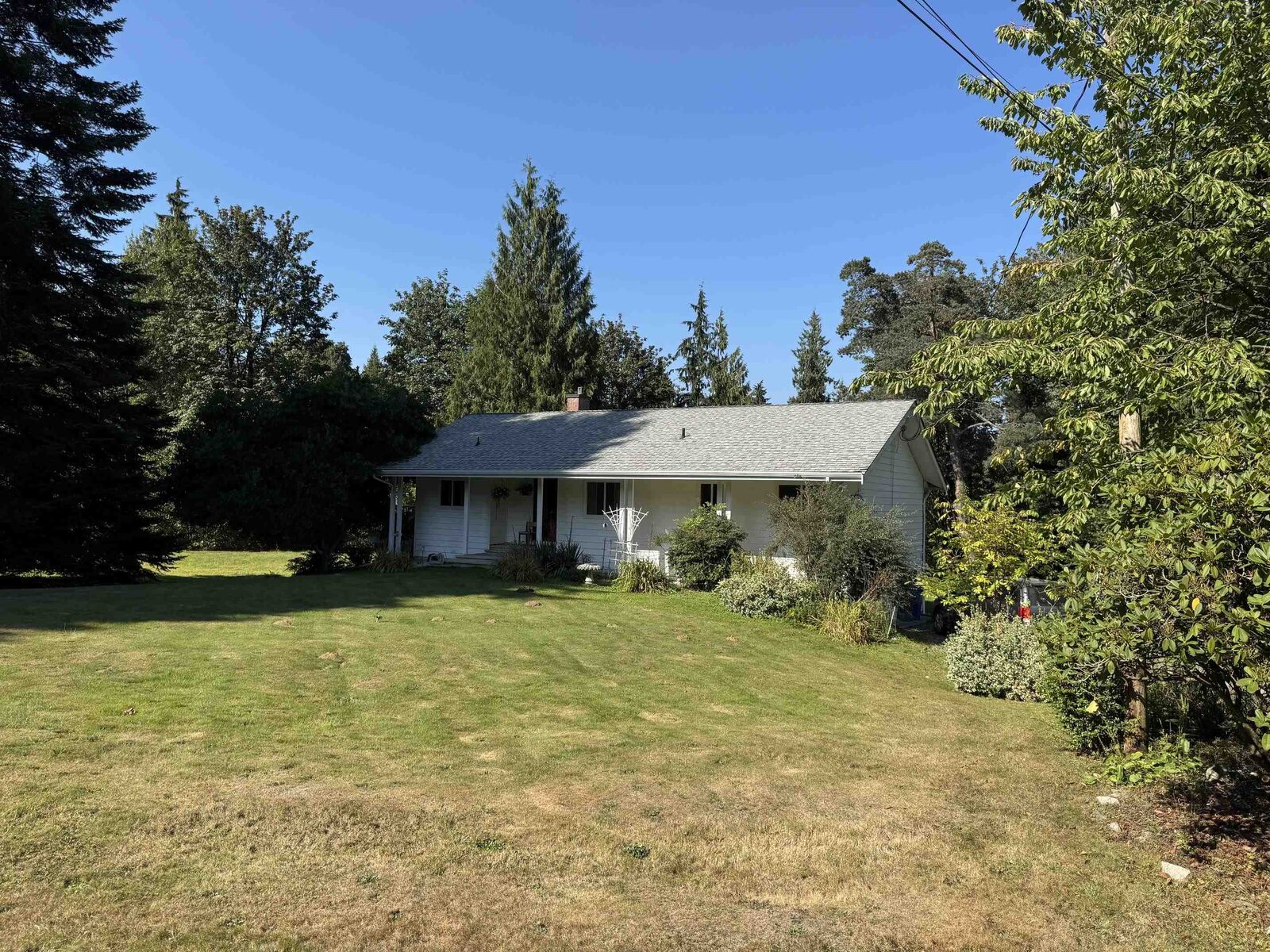 Property Photo: 29669 Camelot Avenue BC V4X 2E5