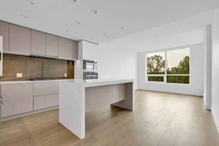 Property Photo:  1632 Lions Gate Lane 605  BC V7P 0E2 