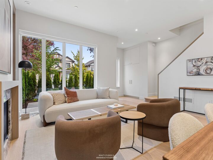 Property Photo: 3058 W 34th Avenue 2 BC V6N 2K2