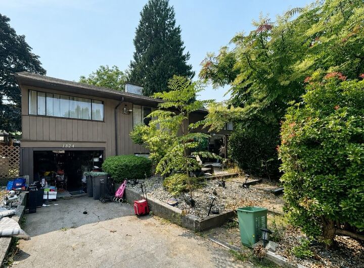 Property Photo: 1324 Willow Way BC V3J 5M3