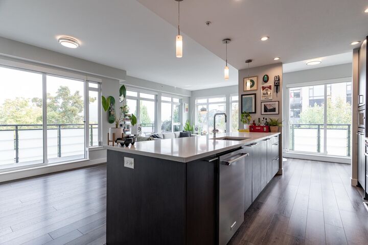 Property Photo: 4289 Hastings Street 301 BC V5C 0K9