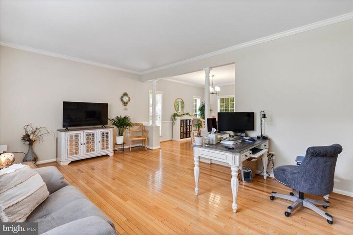 Property Photo: 11218 Stonebrook Drive VA 20112