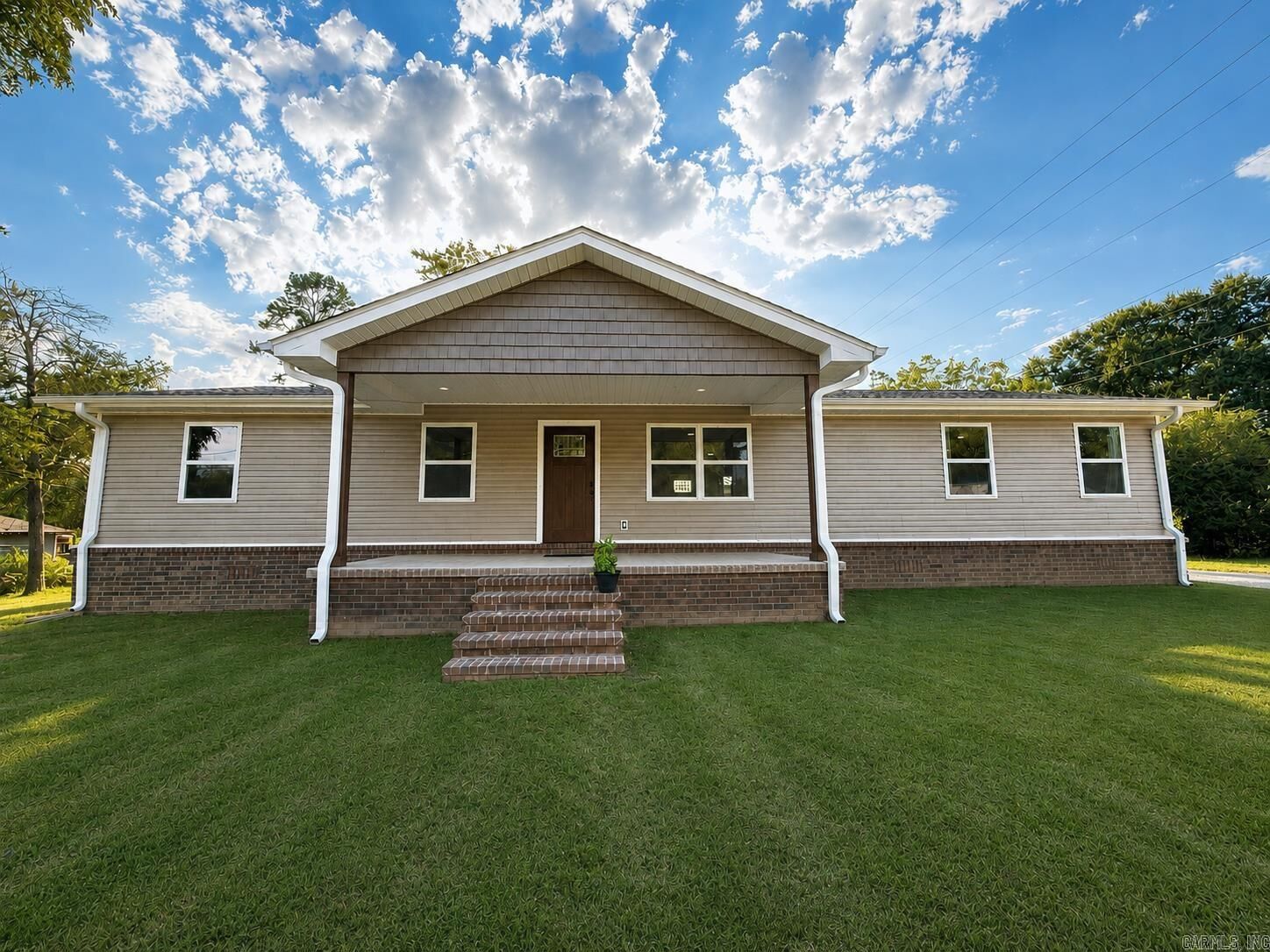 Property Photo: 305 Farris Street AR 72830