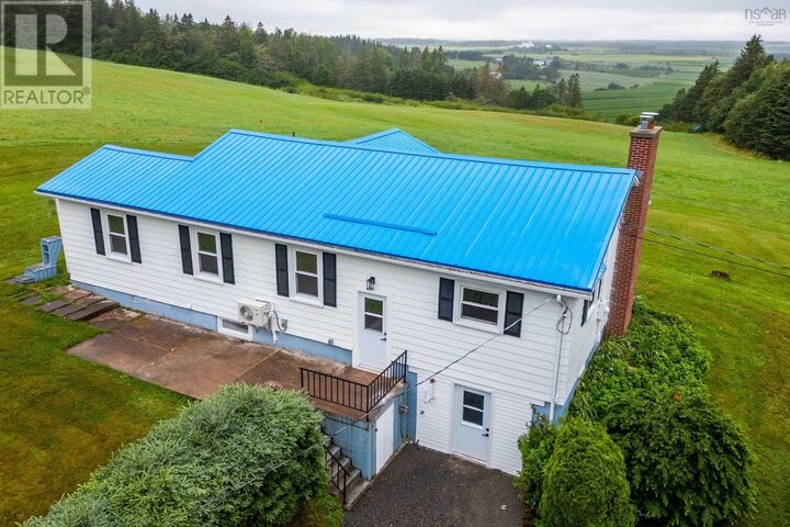 Property Photo: 18785 Highway 2 NS B0L 1C0