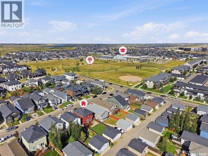 Property Photo:  275 Wyant Lane  SK S7W 0L3 