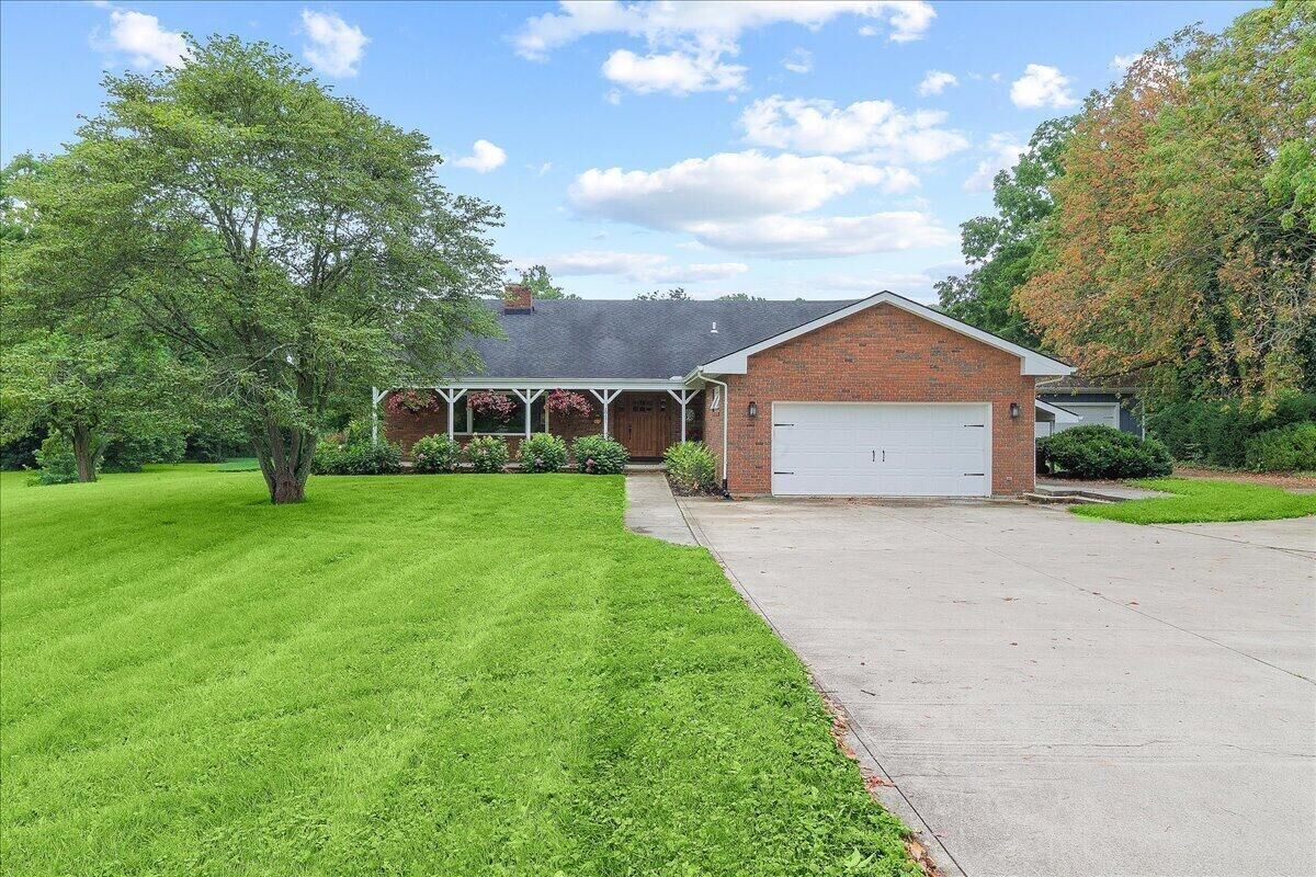 Property Photo: 20451 Orchard Road OH 43040