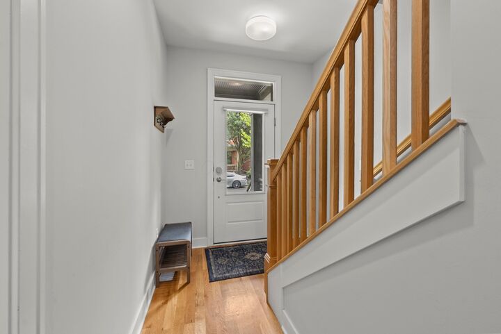Property Photo:  1073 Harrison Park Place  OH 43201 