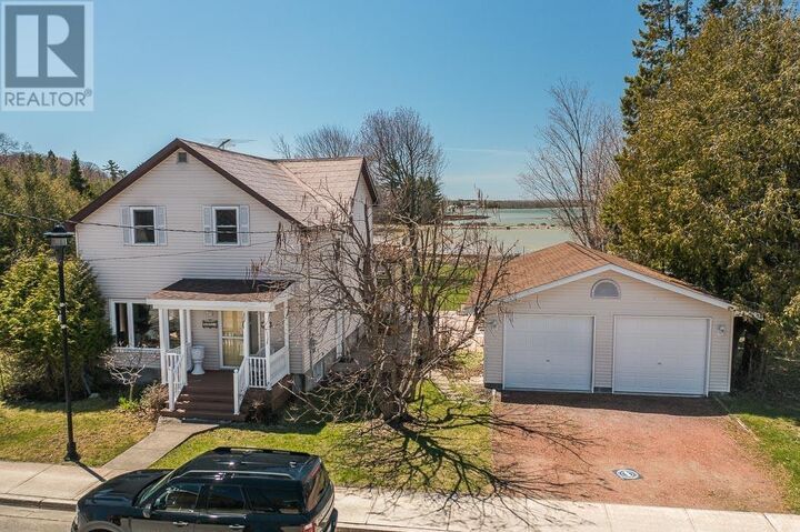 1173 Richards St, St. Joseph Township — photo 1
