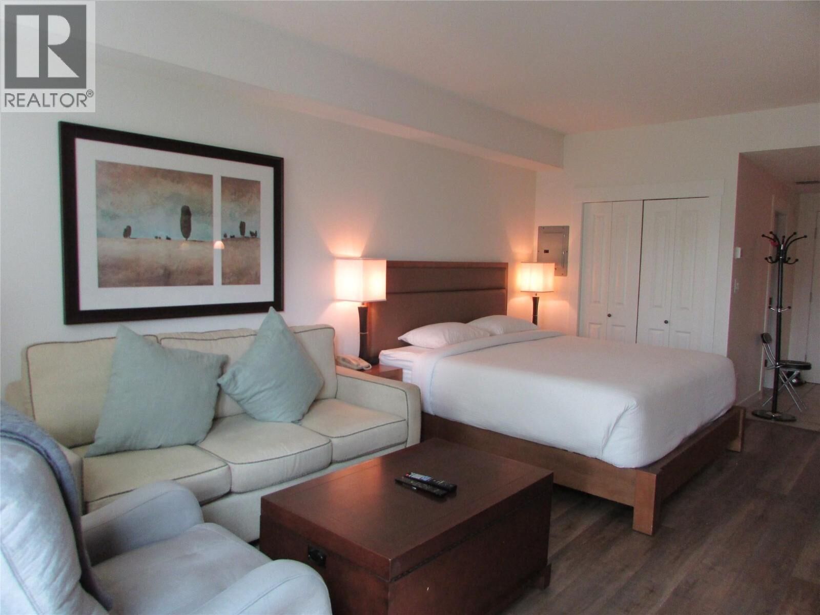 Property Photo:  4200 Lakeshore Drive 224  BC V0H 1V6 
