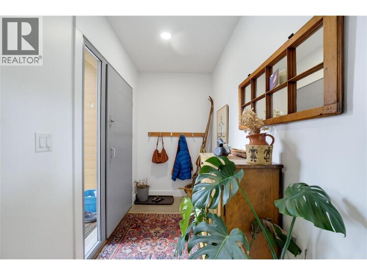 Property Photo: 3820 20 Street Northeast 11 BC V1E 0G7