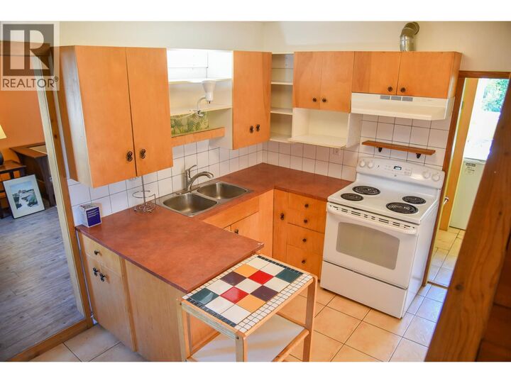 Property Photo: 2502 Kenney Street BC V8G 3E3