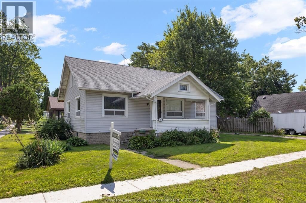 Property Photo:  56 Wigle  ON N8H 2S9 