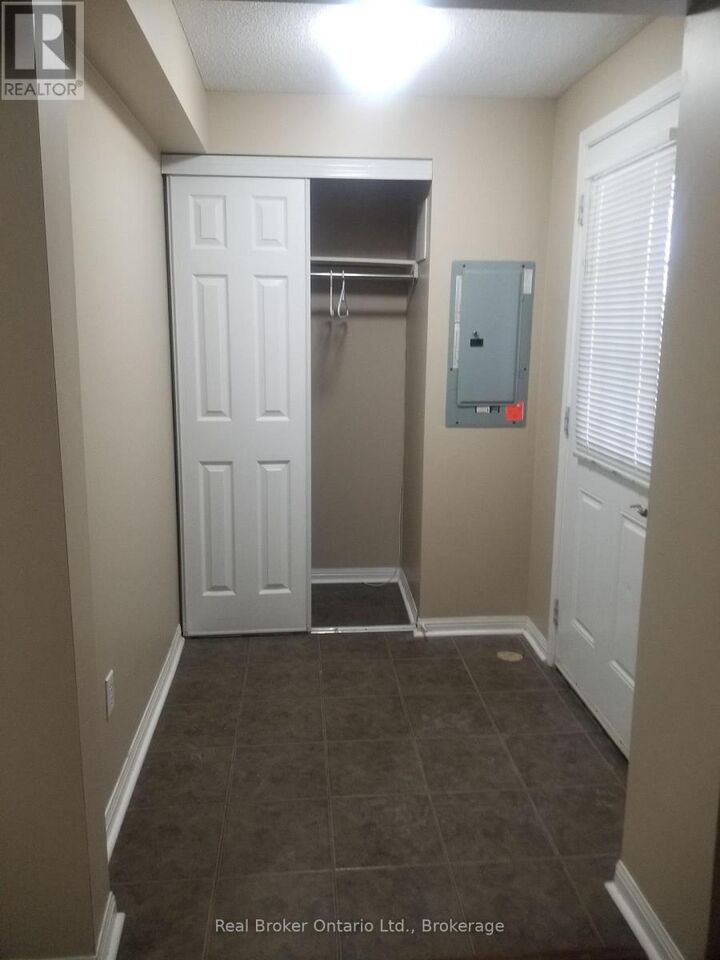 Property Photo:  175 Stanley Street 13  ON L4M 0G2 