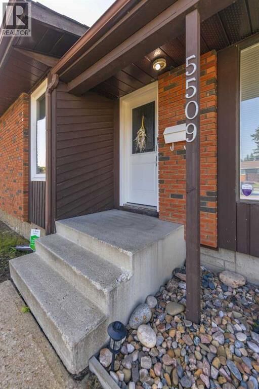 Property Photo: 5509 29 Street AB T9V 2A2