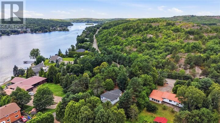 Property Photo: 690 Pearson Drive ON P3G 1J3