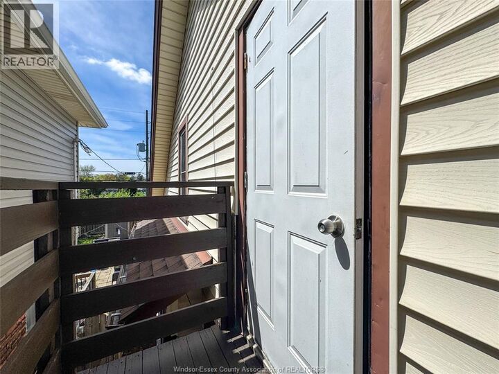 Property Photo:  1351 Marentette Avenue Upper  ON N8X 4C9 