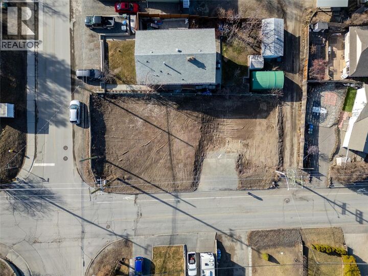 Property Photo:  64 Centre Avenue  BC V2C 1V2 