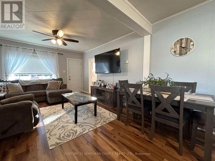 Property Photo:  628 Second Street East  ON P9A 1N5 