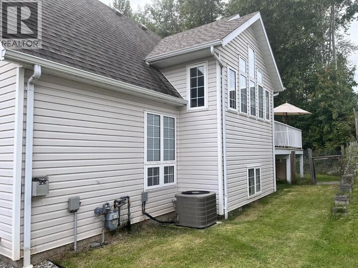 Property Photo: 421 Dawson Street BC V2J 5A4
