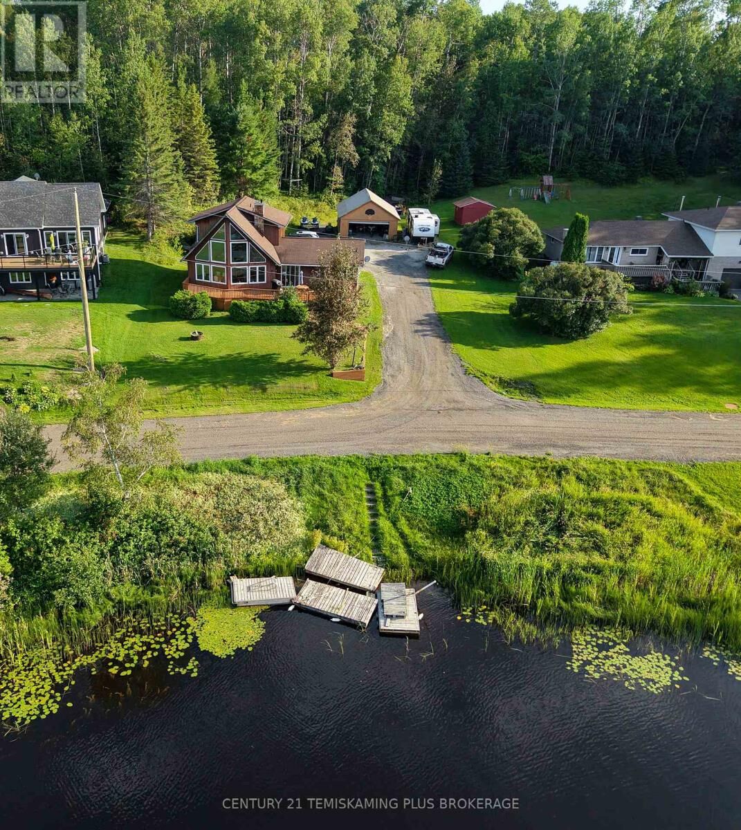 Property Photo: 65 Lakeshore Avenue ON P0J 1B0