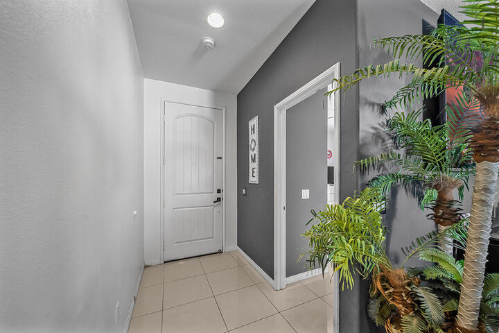 Property Photo: 52520 Avenida Herrera CA 92253
