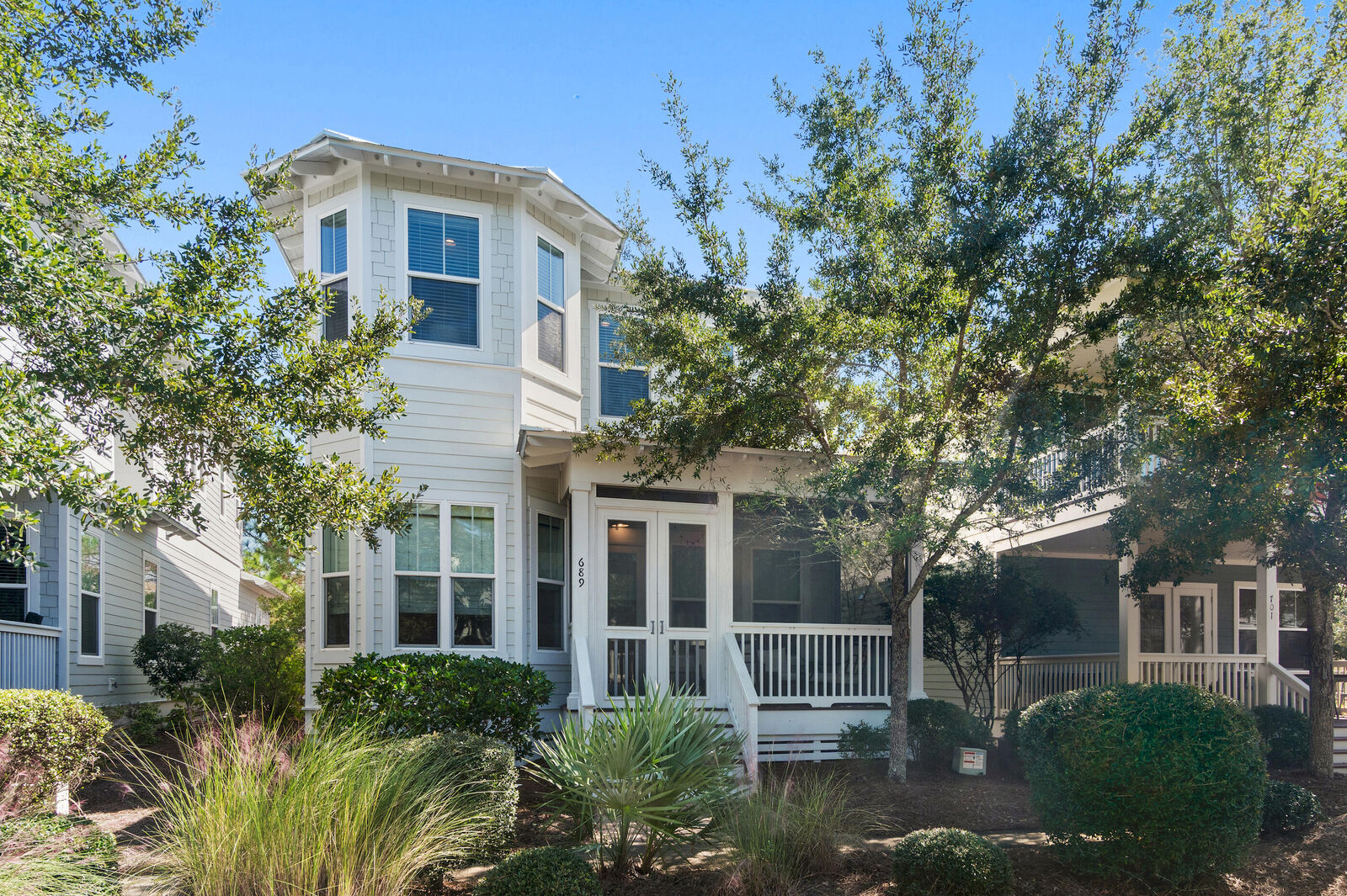 Property Photo:  689 Flatwoods Forest Loop  FL 32459 