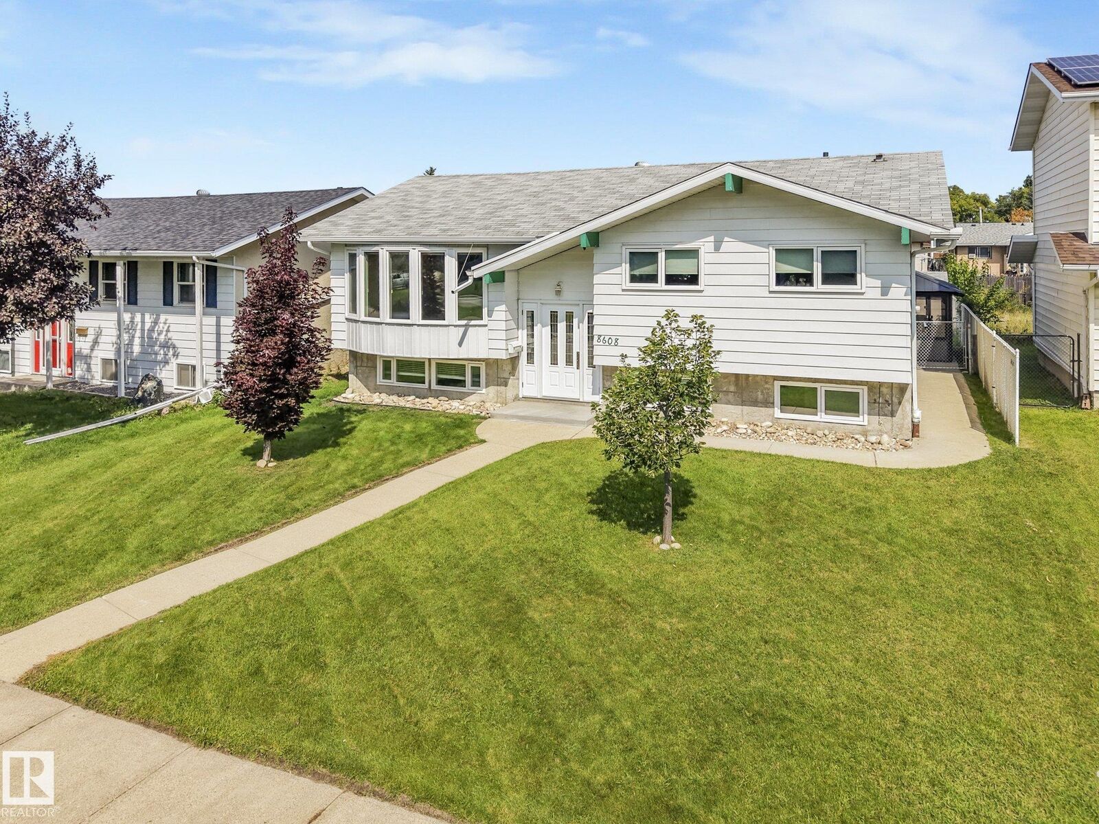 Property Photo:  8608 152A Avenue NW  AB T5E 3B2 