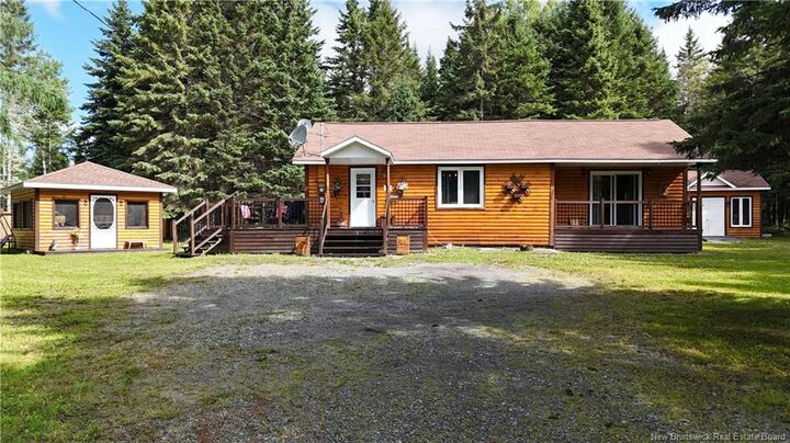 482 Valcourt Road — photo 1