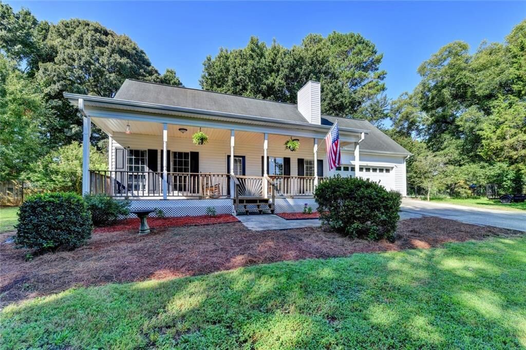 Property Photo:  85 Cypress Place  GA 30680 
