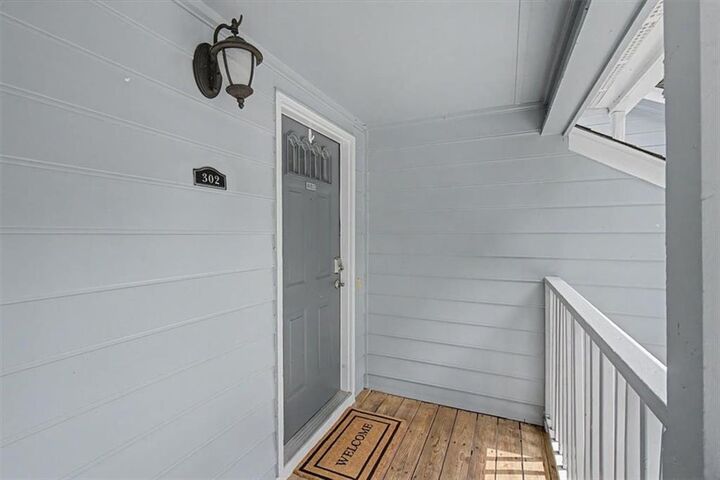 Property Photo:  3940 Riverlook Parkway SE 302  GA 30067 