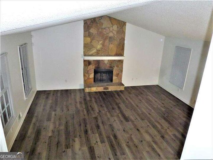 Property Photo: 382 Cross Creek Place GA 30011