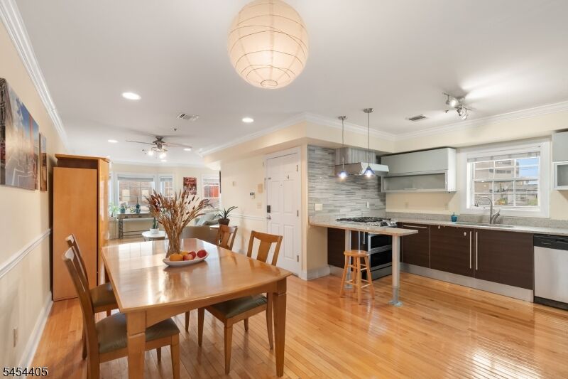 Property Photo:  726 23rd Street 2  NJ 07087 