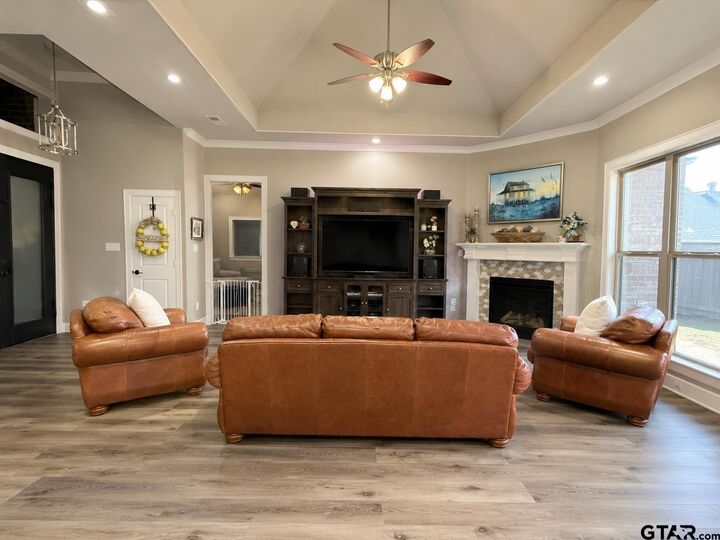 Property Photo:  2213 Rana Park  TX 75762 