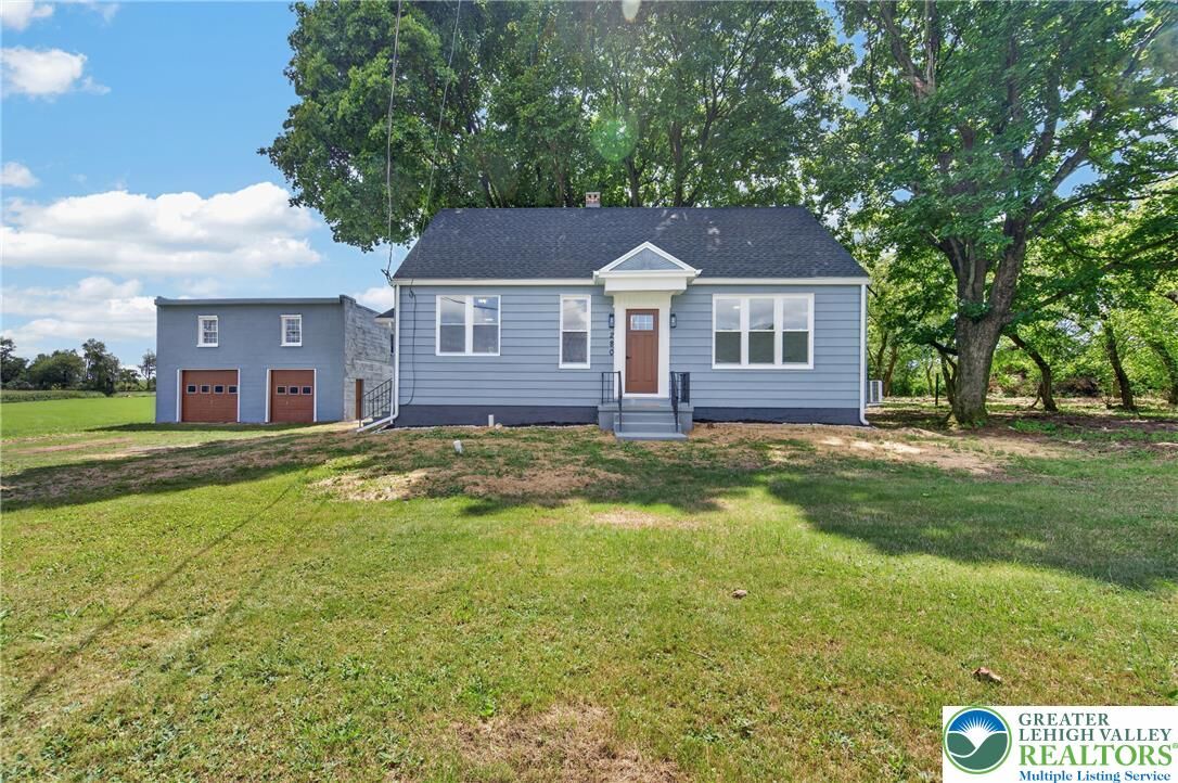 Property Photo:  280 Fairview Street  PA 18252 