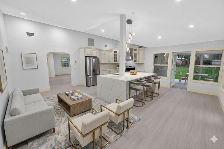 Property Photo:  870 Narcissus Avenue  FL 33767 