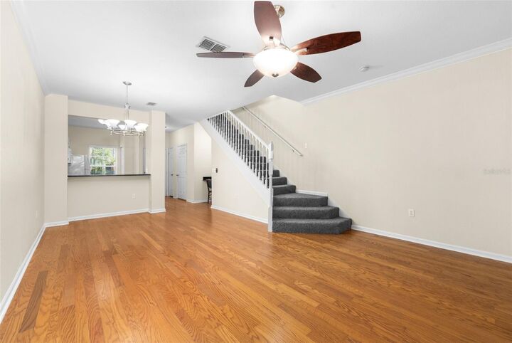Property Photo: 5007 NW 45th Road 103 FL 32606