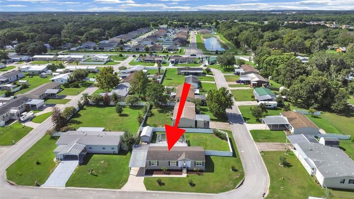 Property Photo:  490 Lindsey Dr  FL 33809 
