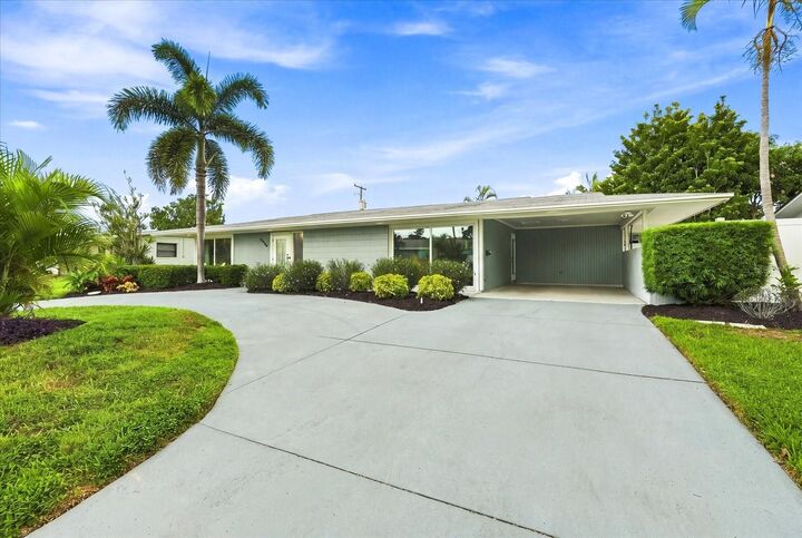 Property Photo: 5188 40th Street S FL 33711