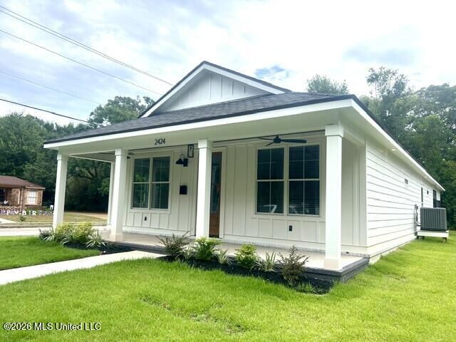 Property Photo:  2424 Pine Avenue  MS 39501 
