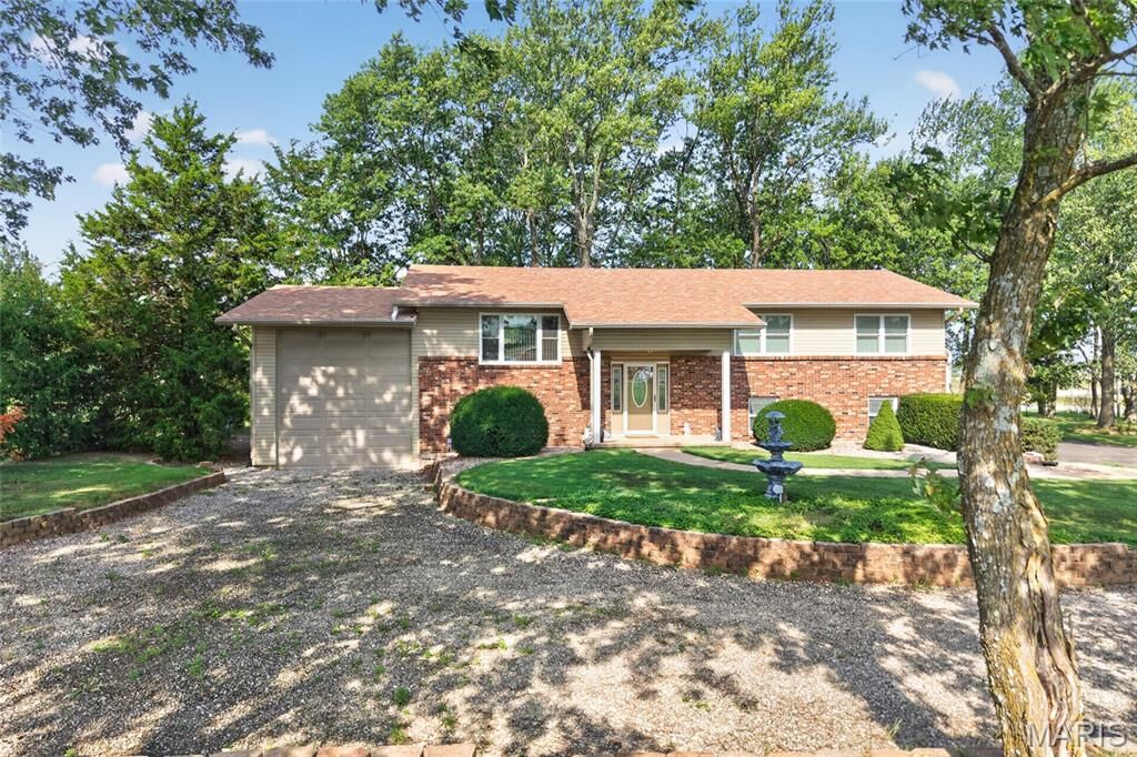 Property Photo: 538 W Fremont Road MO 65536