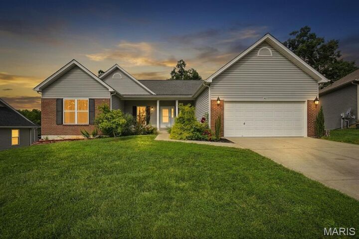 Property Photo:  420 Bittersweet Drive  MO 63366 